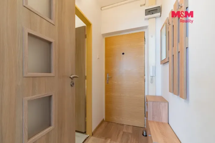 Pronájem bytu 1+1, Loket, Sportovní, 40 m2