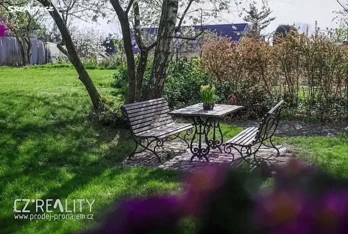 Prodej rodinného domu, Praha - Lipence, Na Bambouzku, 308 m2