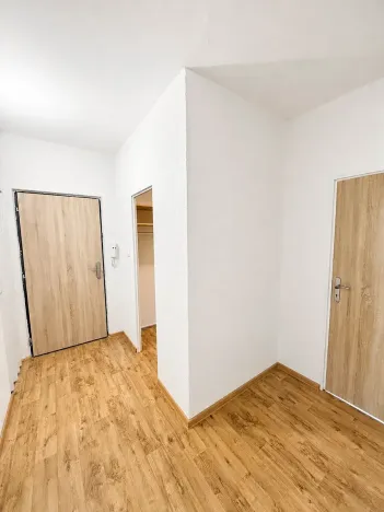 Pronájem bytu 2+1, Chomutov, 17. listopadu, 59 m2