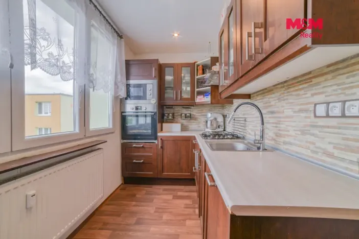 Prodej bytu 3+1, Bor, Přimdská, 61 m2