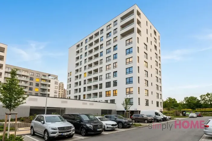 Pronájem garážového stání, Praha - Vysočany, Pod Harfou, 13 m2