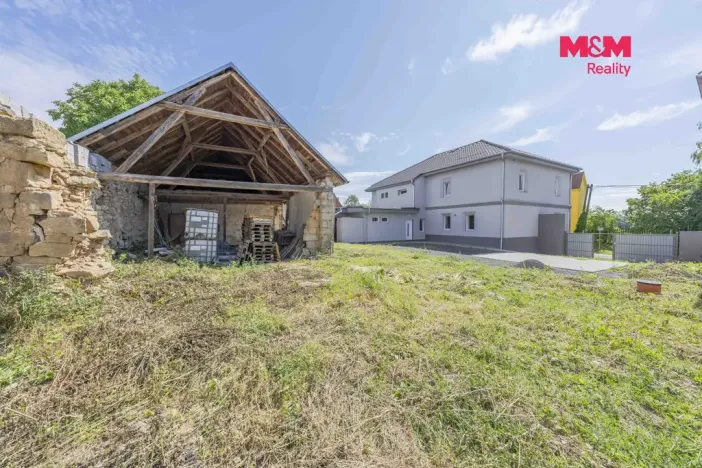 Pronájem rodinného domu, Vrátno, 302 m2