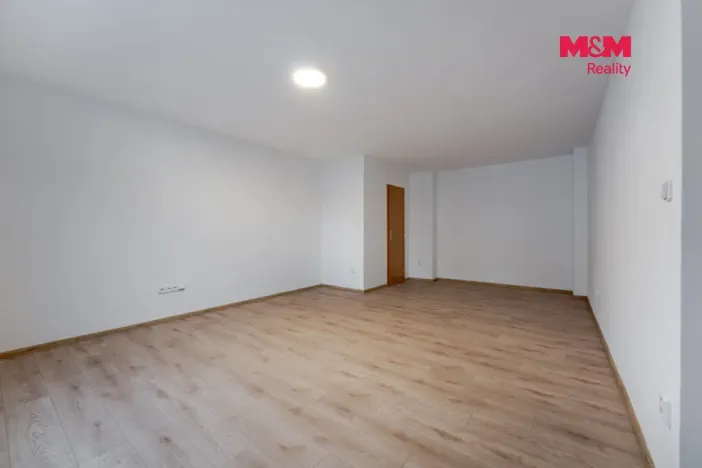 Pronájem bytu 1+1, Valašské Meziříčí, Poláškova, 47 m2