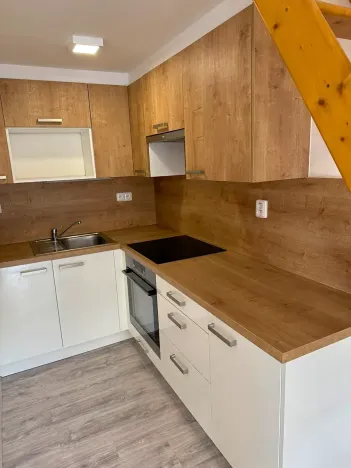 Pronájem bytu 1+kk, Liberec, Pražská, 44 m2