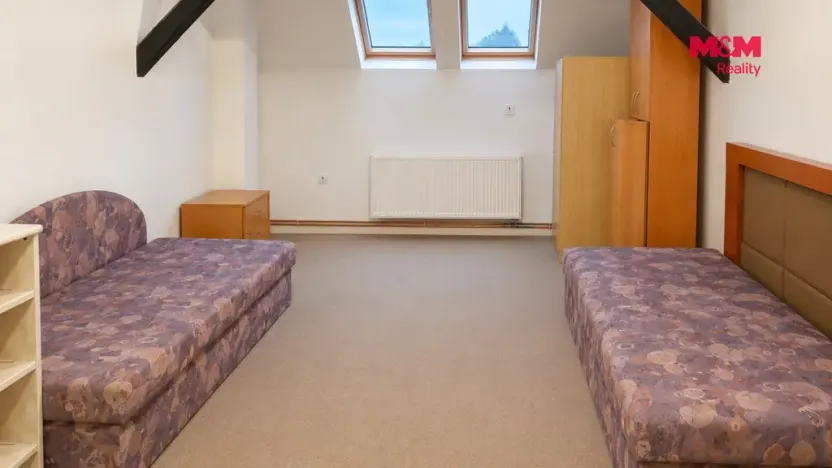 Pronájem chalupy, Bernartice, 639 m2