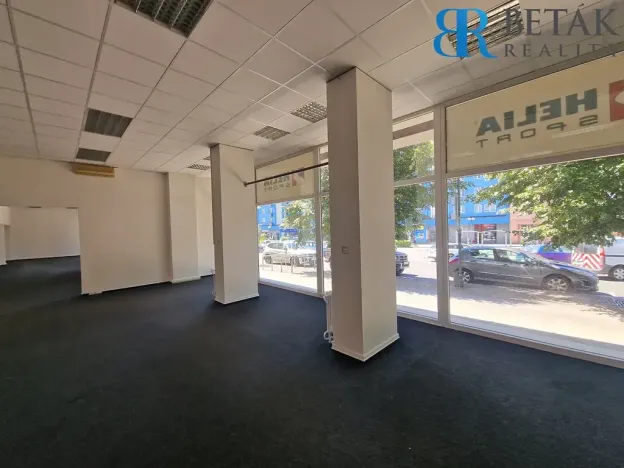 Pronájem obchodního prostoru, Přerov, Žerotínovo nám., 373 m2