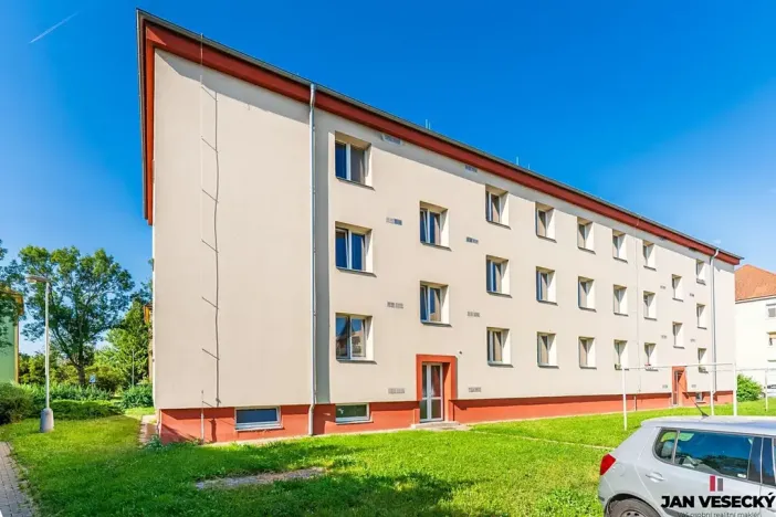Pronájem bytu 2+kk, Praha - Kbely, Luštěnická, 49 m2