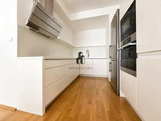 Pronájem bytu 3+kk, Praha - Žižkov, Jeseniova, 87 m2