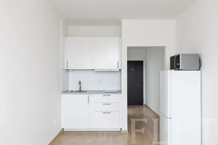 Pronájem bytu 1+kk, Praha - Jinonice, Peroutkova, 23 m2