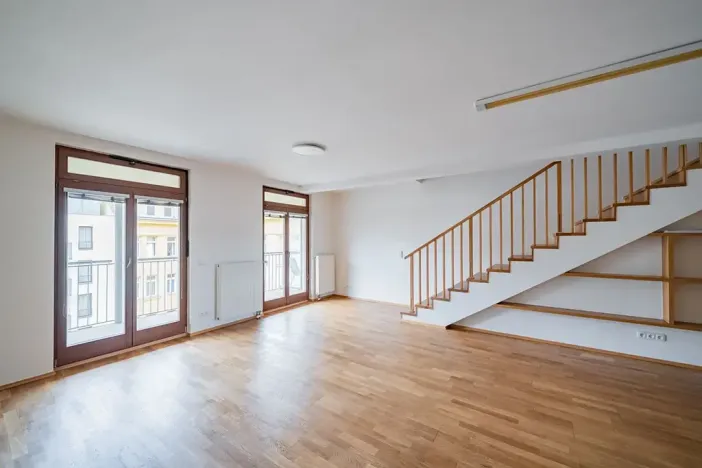 Pronájem bytu 4+1, Praha - Smíchov, Štefánikova, 147 m2