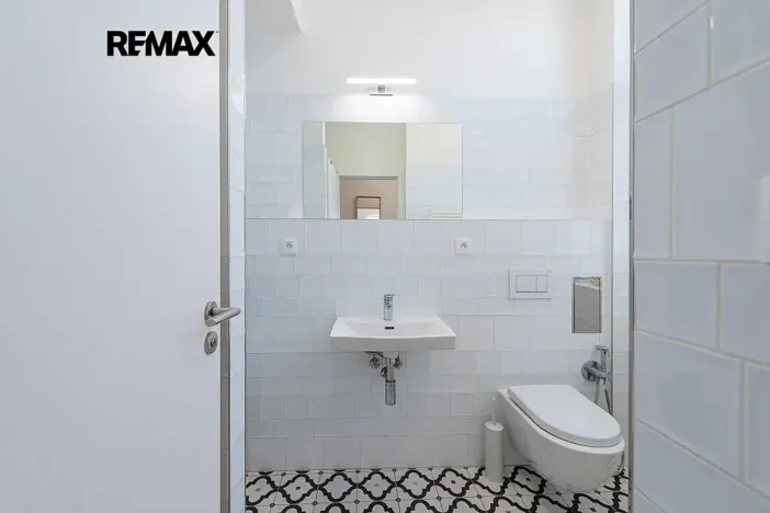 Prodej bytu 1+1, Praha - Karlín, Prvního pluku, 39 m2