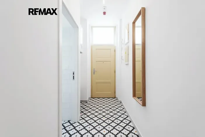 Prodej bytu 1+1, Praha - Karlín, Prvního pluku, 39 m2