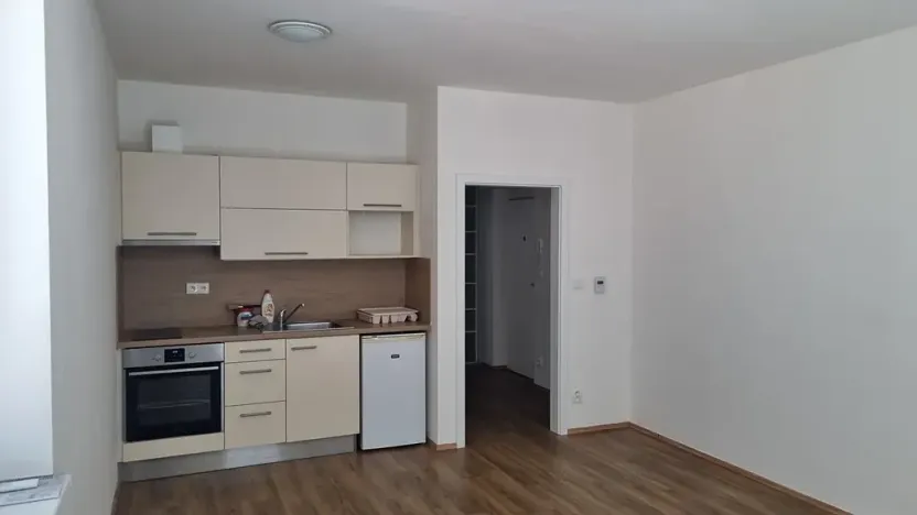 Pronájem bytu 1+kk, Šlapanice, Brněnská Pole, 34 m2