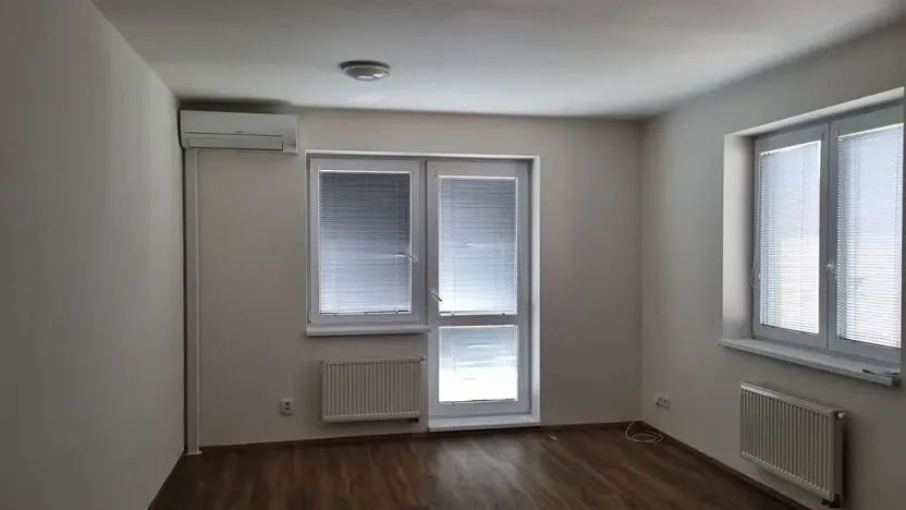 Pronájem bytu 1+kk, Šlapanice, Brněnská Pole, 34 m2