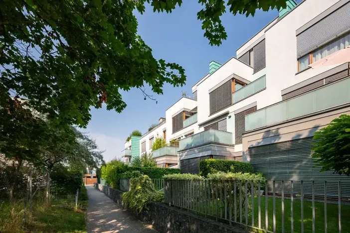 Prodej bytu 1+kk, Černošice, Mokropeská, 40 m2