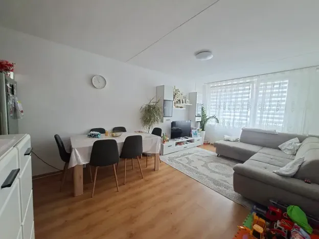 Pronájem bytu 3+kk, Praha - Horní Měcholupy, Veronské nám., 65 m2