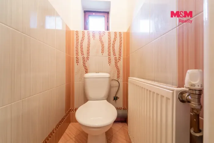 Prodej rodinného domu, Lochovice, 180 m2