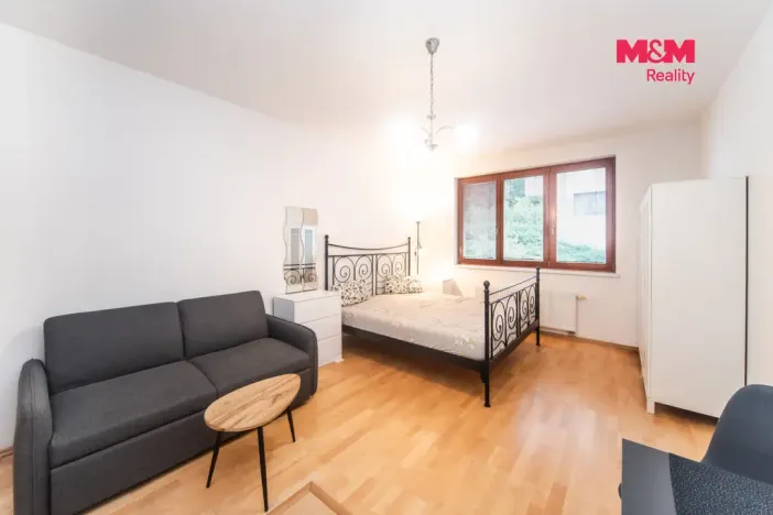 Pronájem bytu 1+kk, Praha - Smíchov, Na Neklance, 31 m2