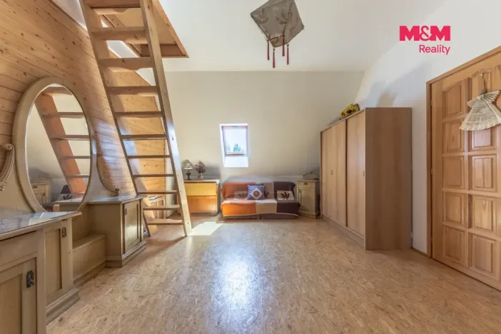 Prodej rodinného domu, Desná - Desná I, Zásnubní, 450 m2