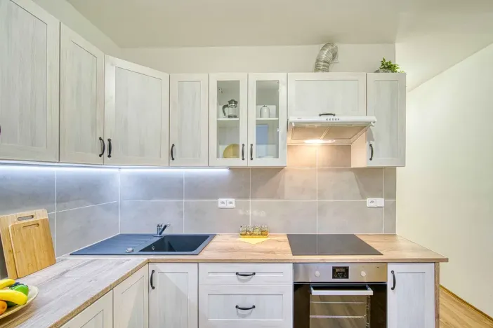 Pronájem bytu 3+1, Chomutov, Bezručova, 75 m2