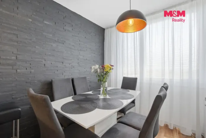 Prodej bytu 3+1, Praha - Prosek, Prosecká, 69 m2