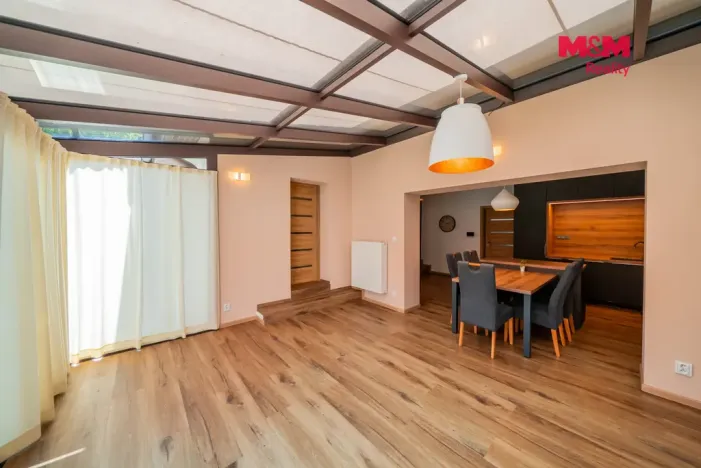 Prodej rodinného domu, Lažánky, 275 m2