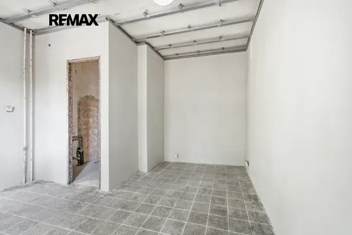 Prodej obchodního prostoru, Plzeň, Rokycanská, 27 m2