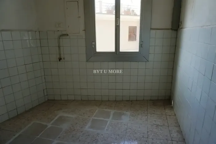 Prodej bytu 4+kk, Janov, Itálie, Via Liberti, 85 m2