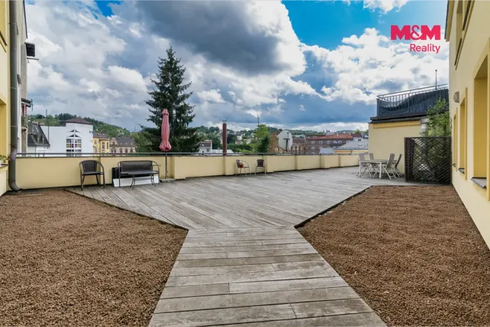 Pronájem bytu 2+kk, Jablonec nad Nisou, Anenské náměstí, 54 m2
