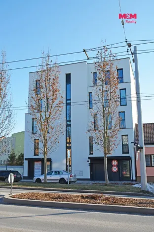 Pronájem garážového stání, Hradec Králové - Pražské Předměstí, 13 m2