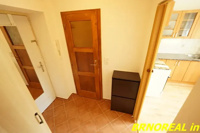 Pronájem bytu 1+1, Brno, Sibiřská, 31 m2