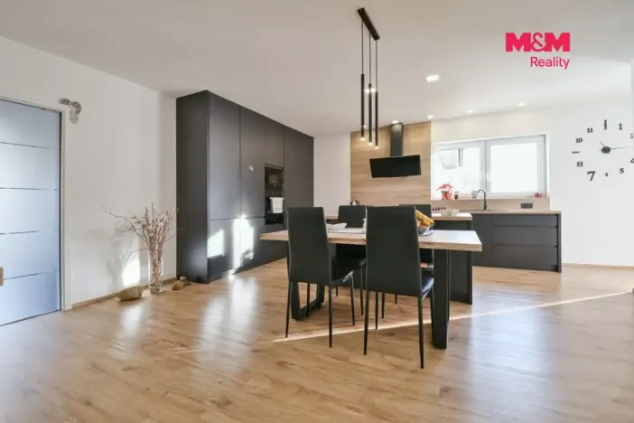 Prodej rodinného domu, Valy, Pod Lesem, 114 m2