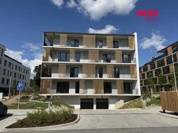 Pronájem bytu 2+kk, Kladno, U Engerthu, 58 m2