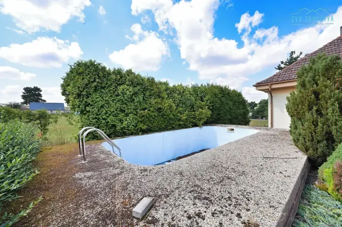 Prodej rodinného domu, Chocenice, 299 m2