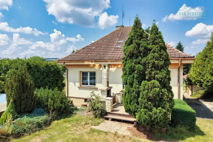Prodej rodinného domu, Chocenice, 299 m2