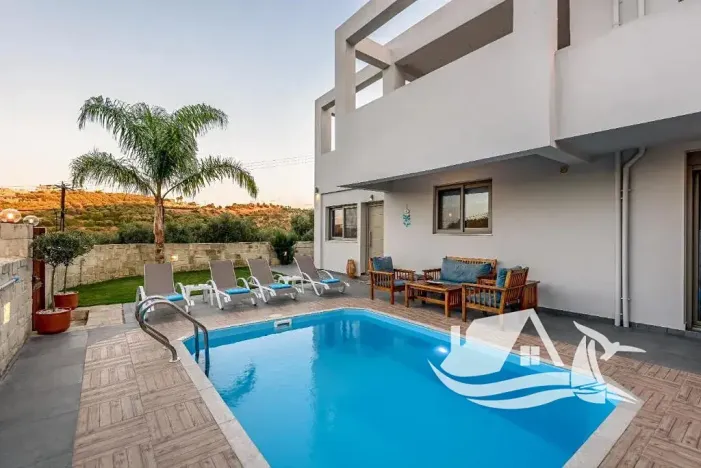 Prodej bytu 6+kk a větší, Stalos, Řecko, 373 m2