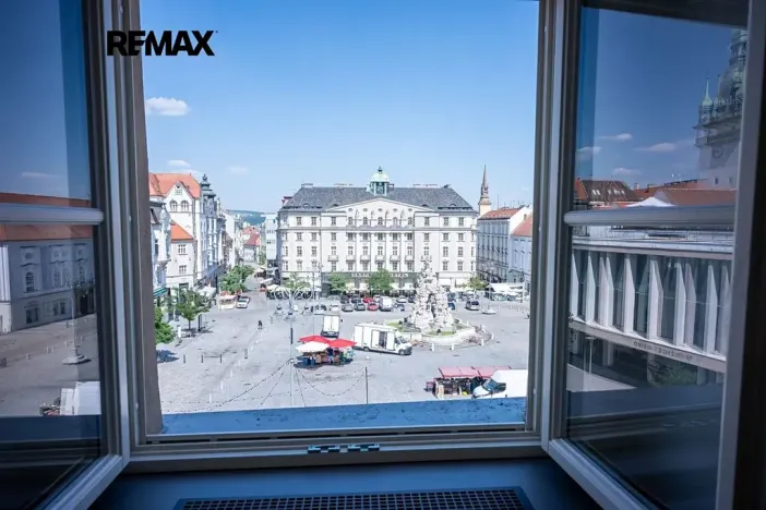 Pronájem kanceláře, Brno, Zelný trh, 102 m2