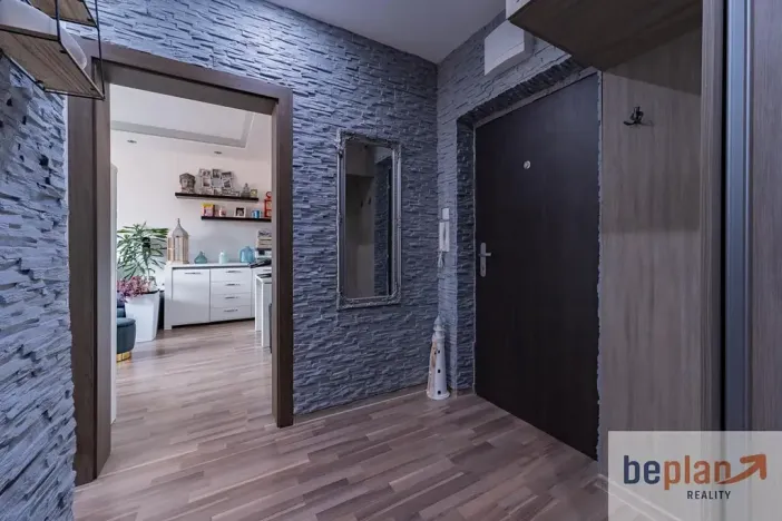 Prodej bytu 2+1, Nová Role, Svobodova, 54 m2