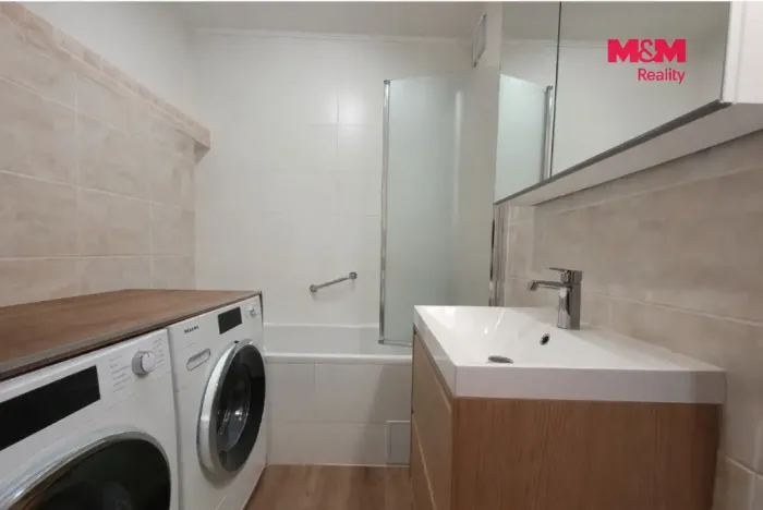 Prodej bytu 4+kk, Praha - Újezd nad Lesy, Rohožnická, 97 m2