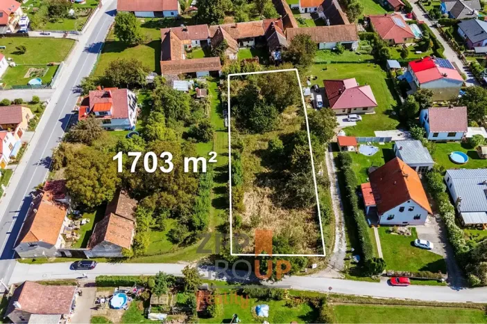 Prodej pozemku pro bydlení, Strážkovice, 1703 m2