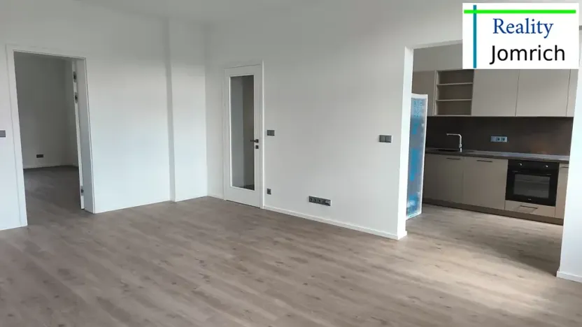 Pronájem bytu 2+1, Liberec, Moskevská, 80 m2