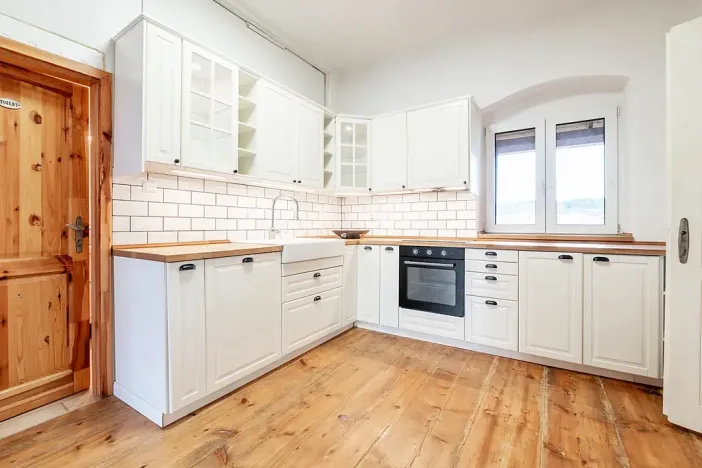 Prodej vícegeneračního domu, Švihov, nám. T. G. Masaryka, 240 m2