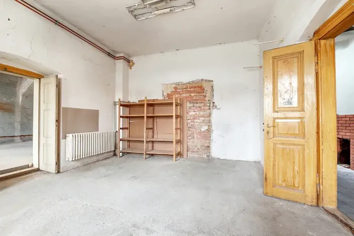 Prodej činžovního domu, Švihov, nám. T. G. Masaryka, 240 m2