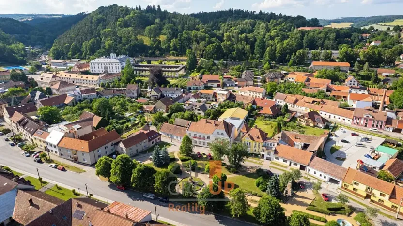 Prodej ubytování, Lysice, nám. Osvobození, 1400 m2