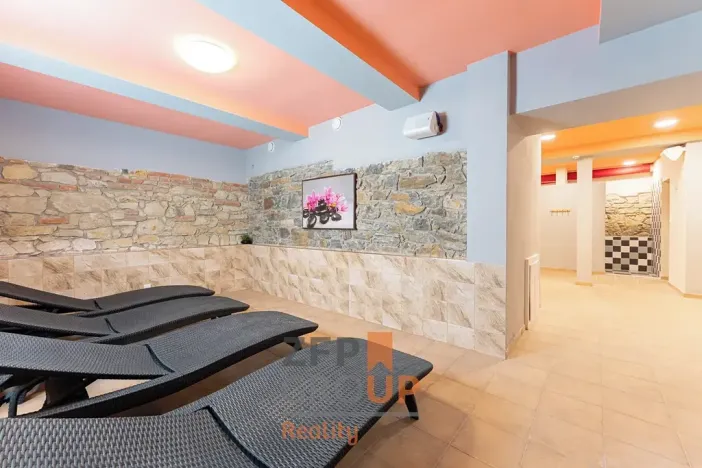 Prodej ubytování, Lysice, nám. Osvobození, 1400 m2