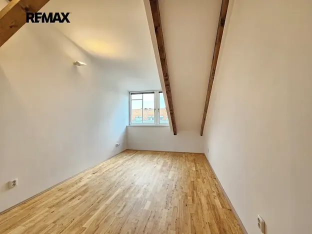 Prodej atypického bytu, Praha - Vršovice, Čeljabinská, 110 m2