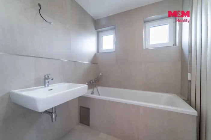 Prodej bytu 5+kk, Ořech, Karlštejnská, 112 m2