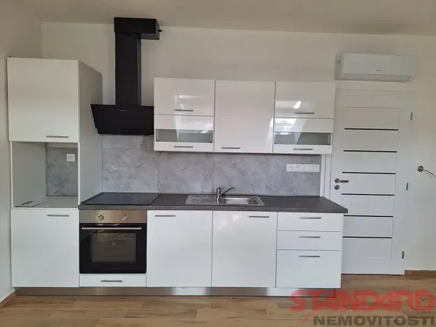 Pronájem bytu 2+kk, Přeštice, Revoluční, 45 m2