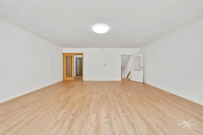 Pronájem rodinného domu, Praha - Štěrboholy, Pod areálem, 324 m2