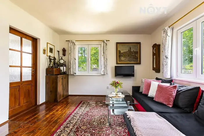 Prodej bytu 3+1, Hluboká nad Vltavou, Zvolenovská, 48 m2